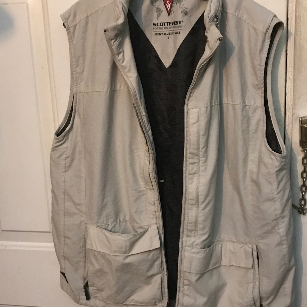 Scottevest Men’s Size Large